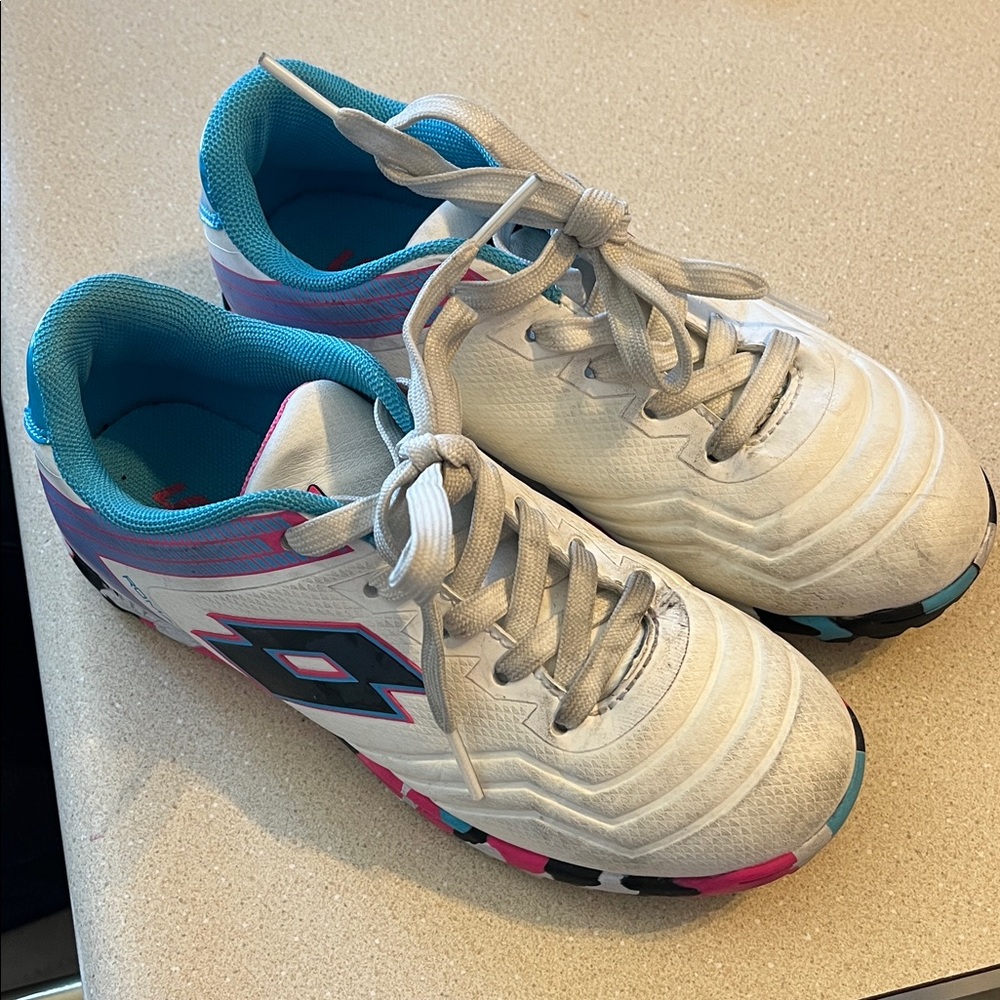 OTTO Kids Indoor Soccer Shoes